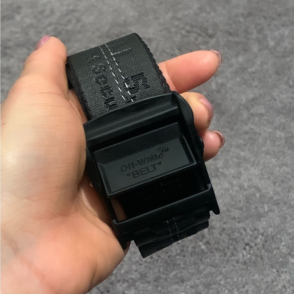 Off-White Black Belt Sleek Minimalist Design